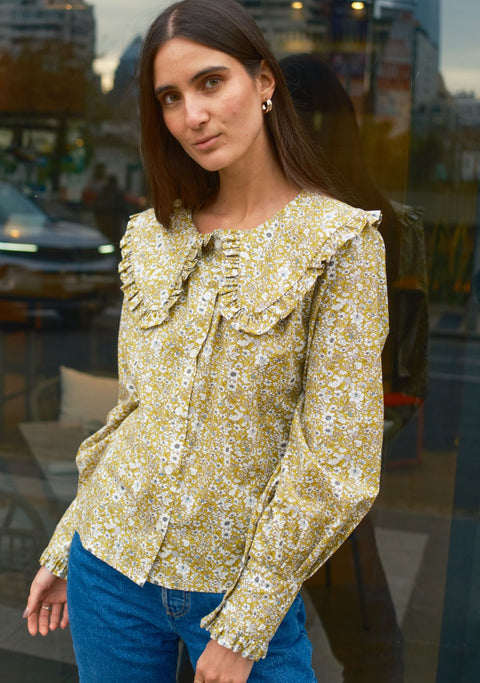 Blusa Cosmopolita Acacia