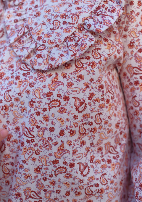 Blusa Cosmopolita Camelía