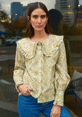 Blusa Cosmopolita Acacia
