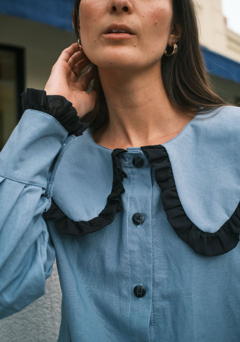 Blusa Cosmopolita Linen Martina