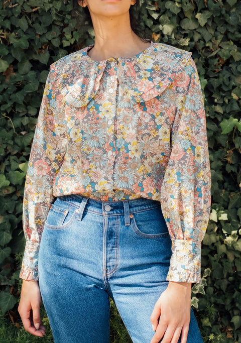 Blusa Cosmopolita Magnolia